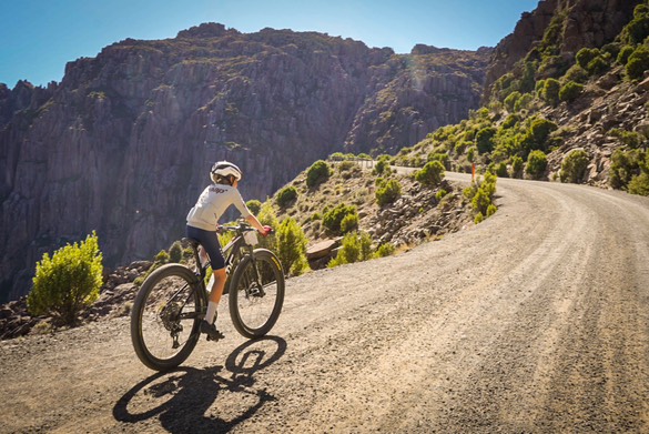 Juniors race for king and queen of the mountain